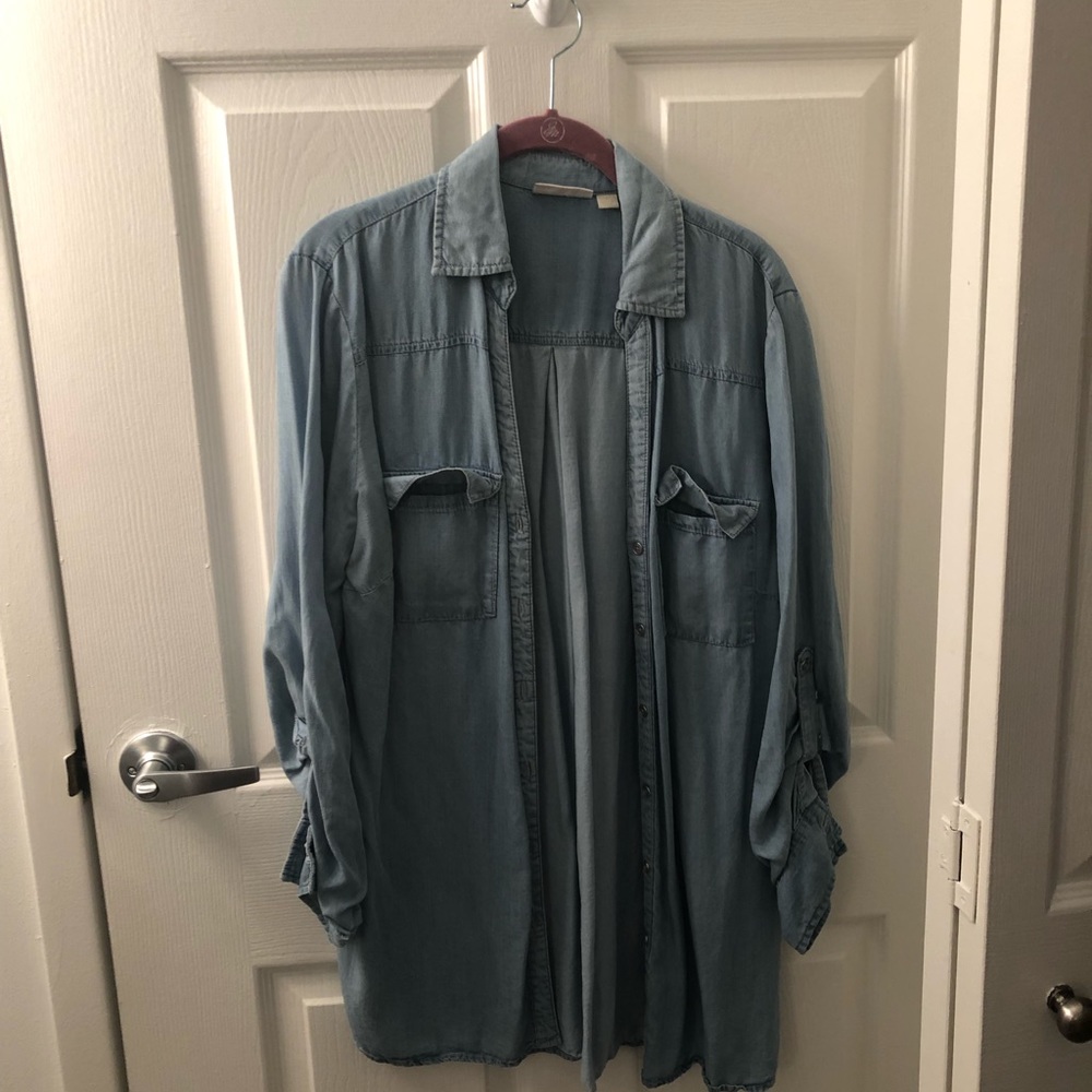 Lightweight denim shirt